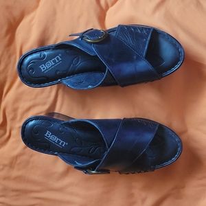 BORN size 8m Black sandal/wedge